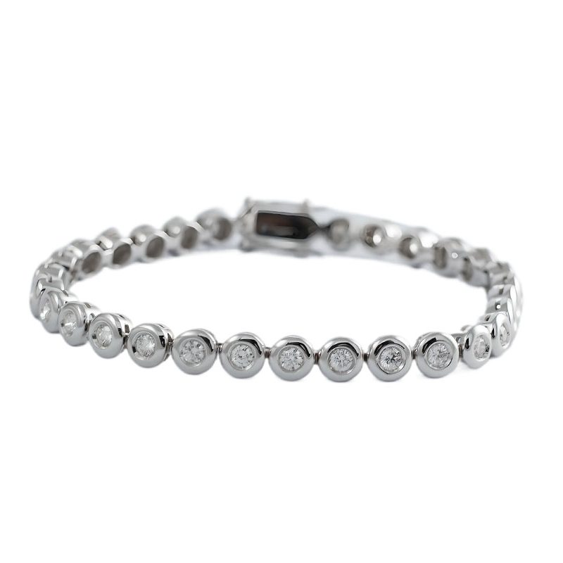 Pulsera Riviere en chatón con bisel fino de oro blanco de 18K con 28 diamantes