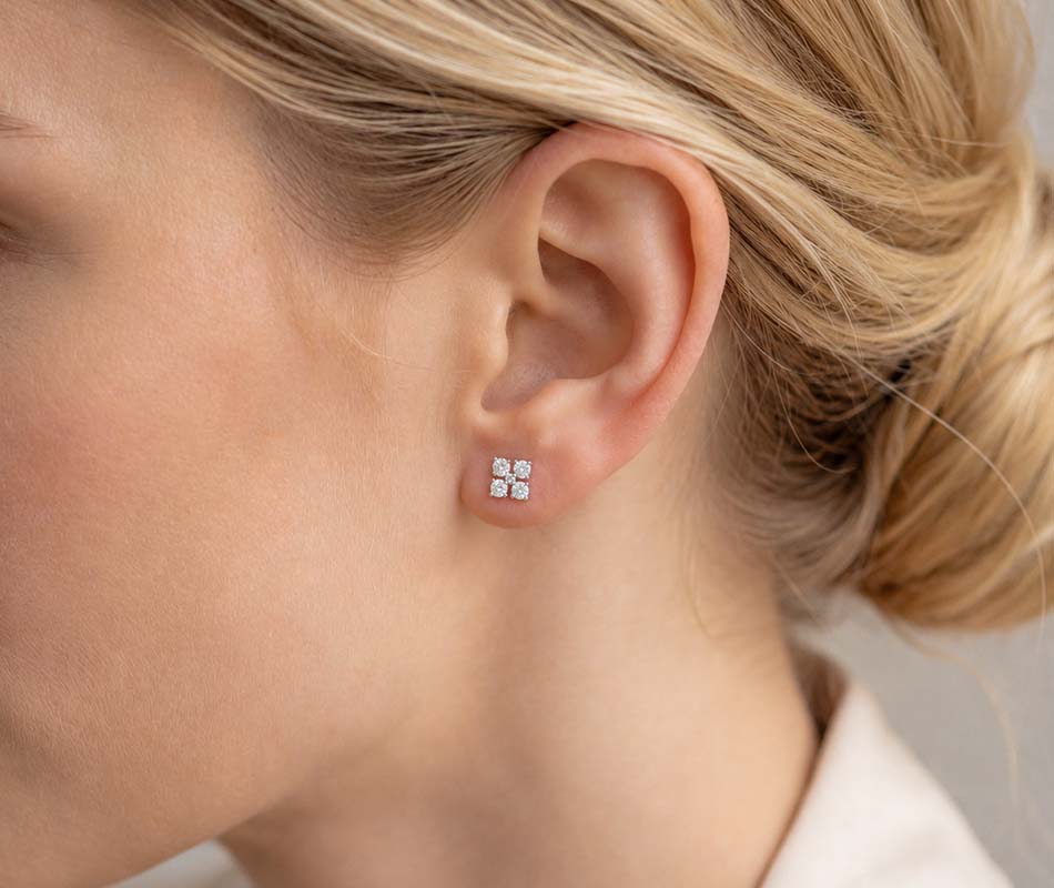 Pendientes modelo racimo con diamantes en talla brillante - Imagen 4